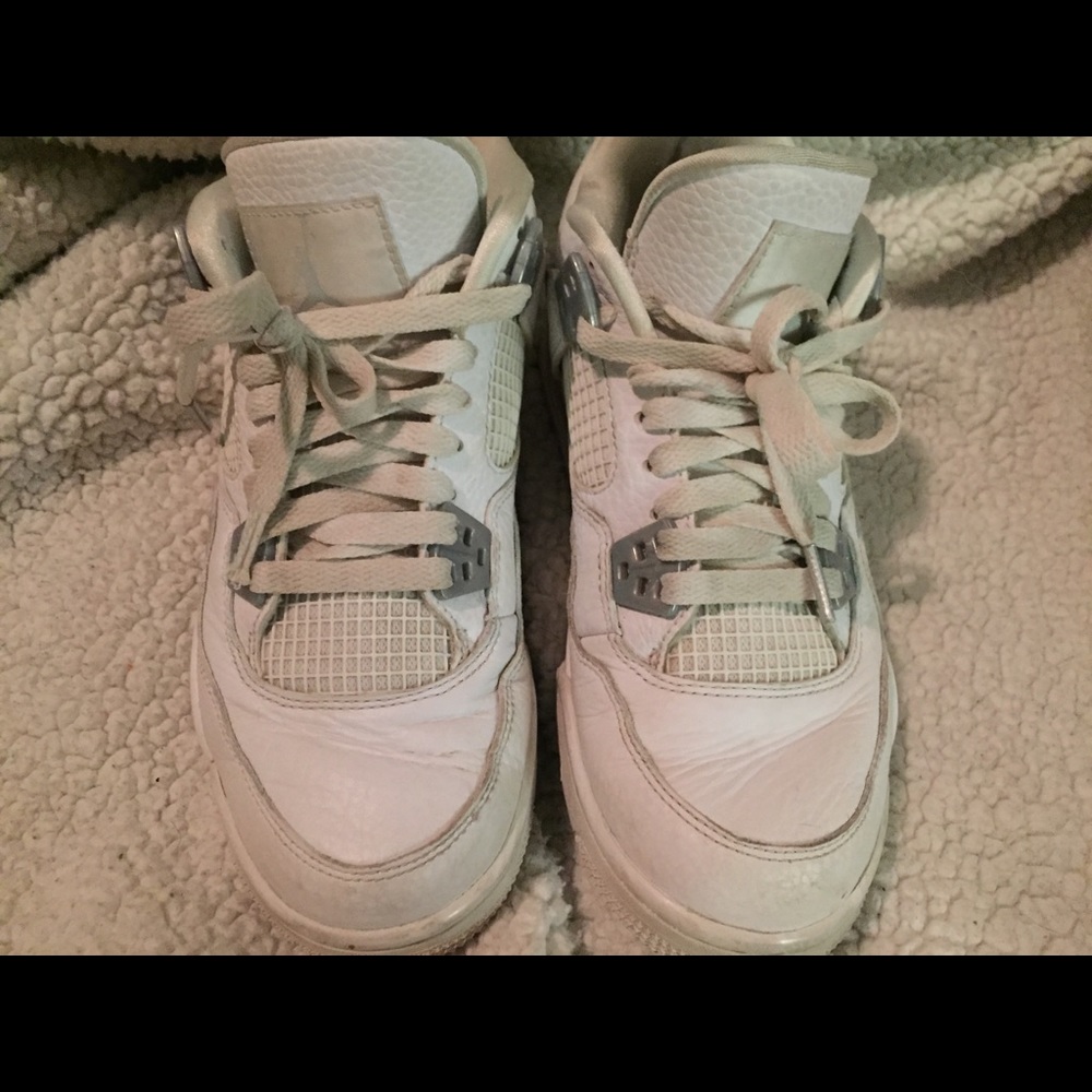 JORDANS WHITE SIZE 7